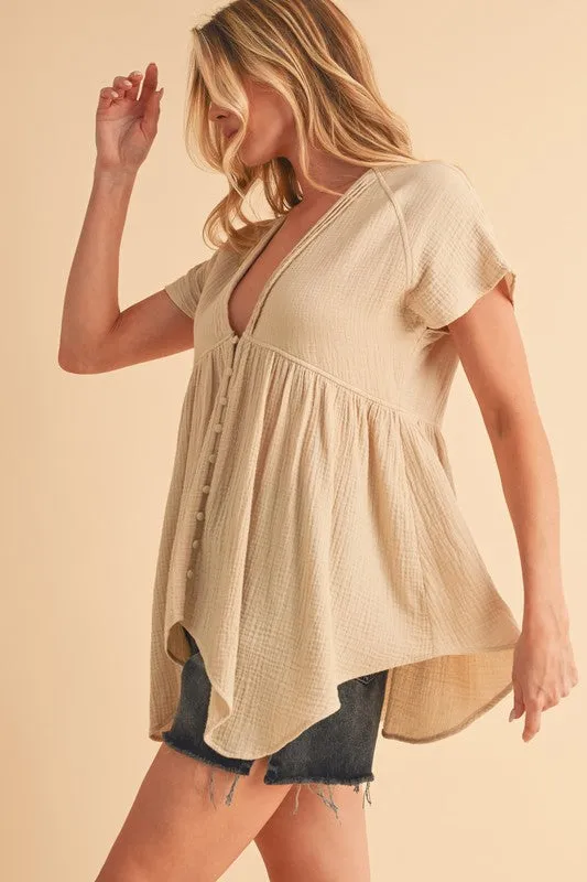 Aemi   Co Tuck Detail V-Neck Short Sleeve Blouse