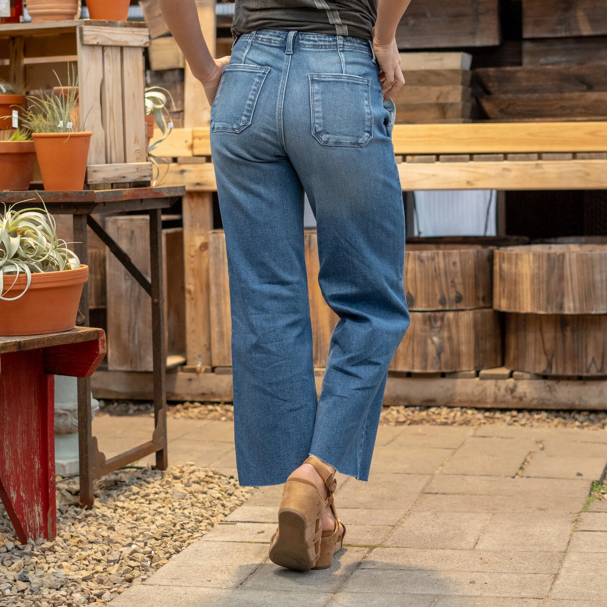 Aliana High Rise Crop Wide Leg