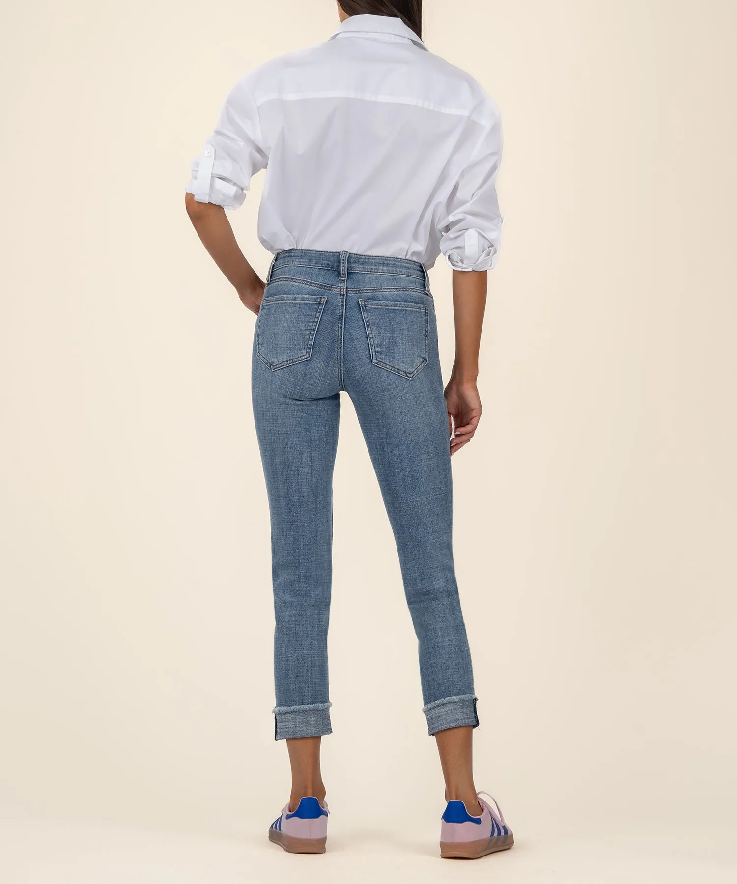 Amy Mid Rise Crop Straight Leg