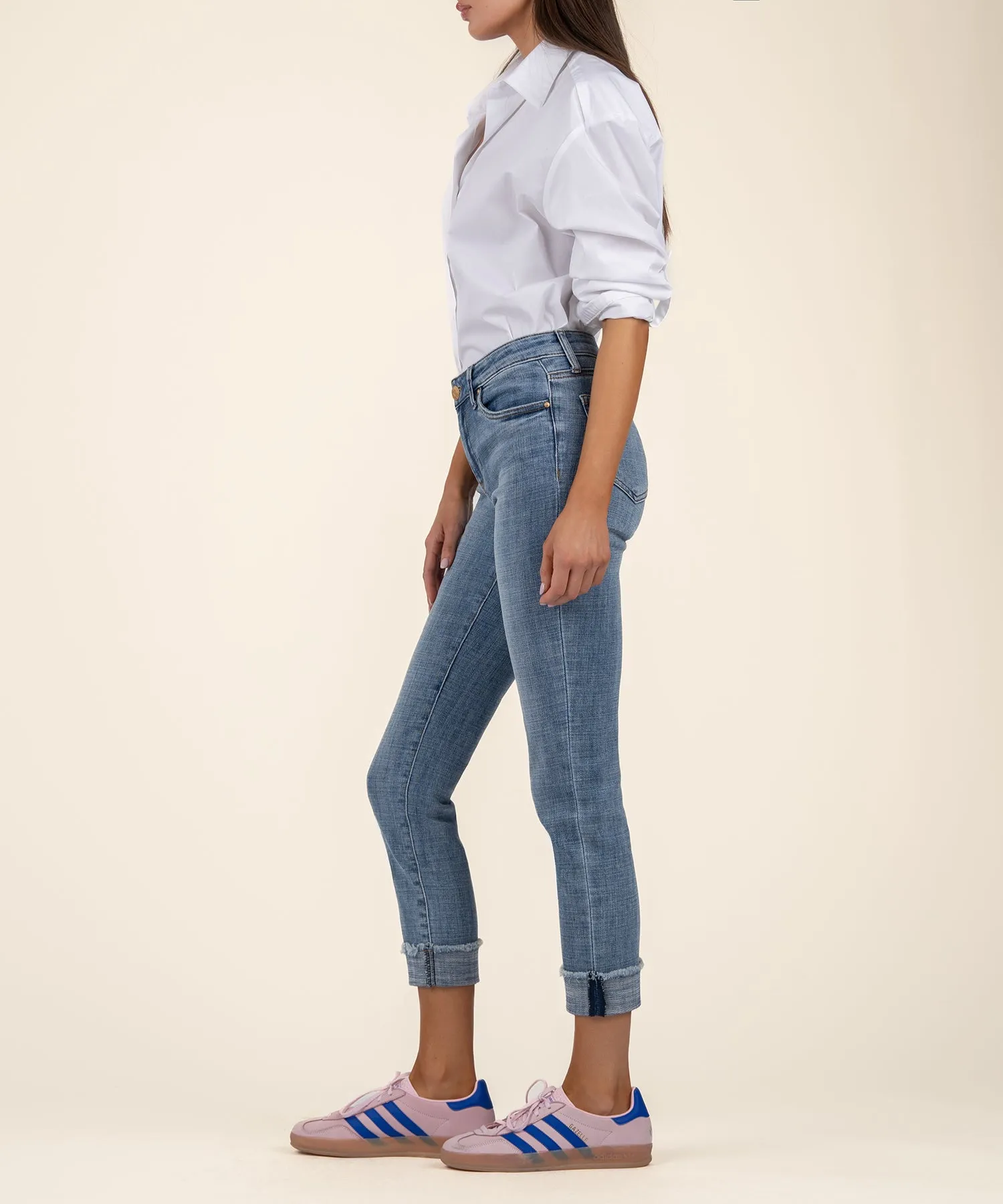 Amy Mid Rise Crop Straight Leg