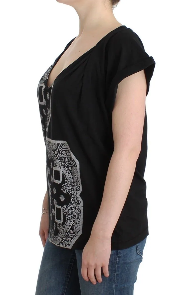 Black branded t-shirt