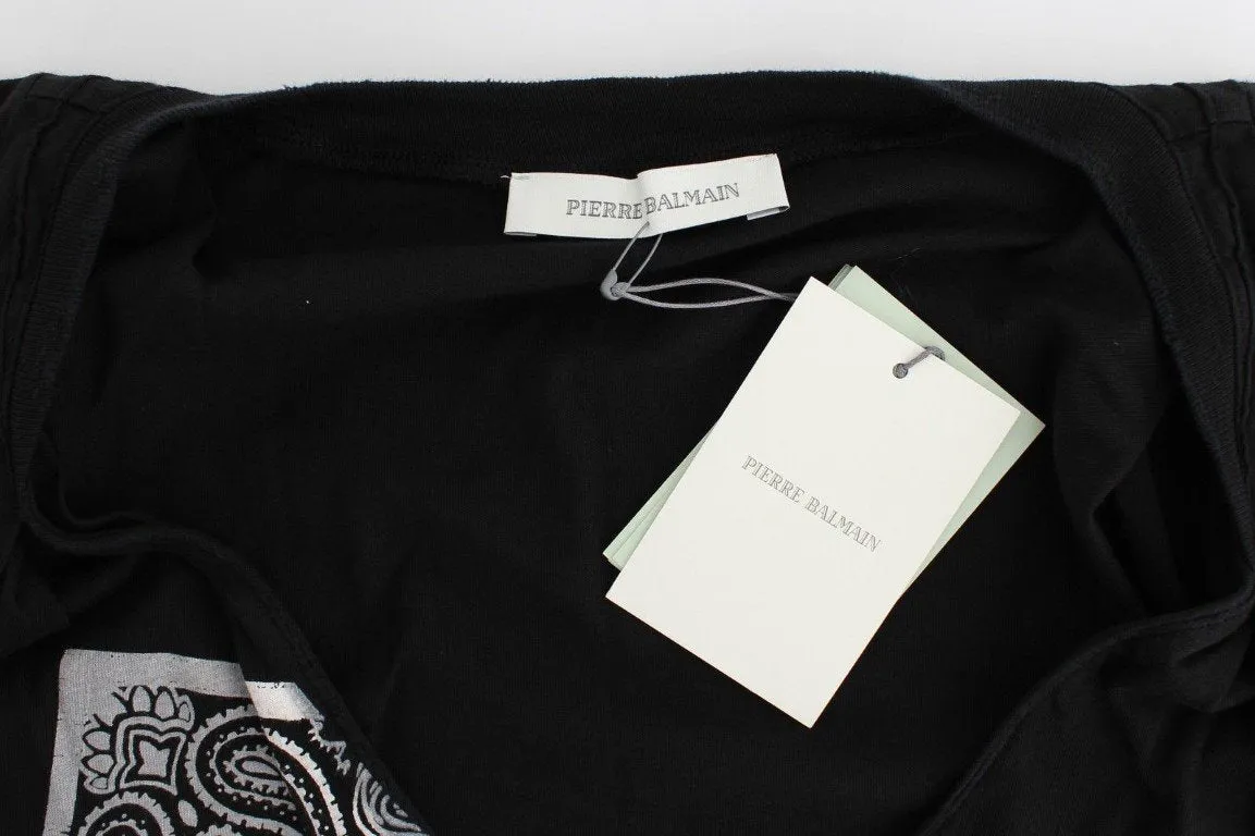 Black branded t-shirt