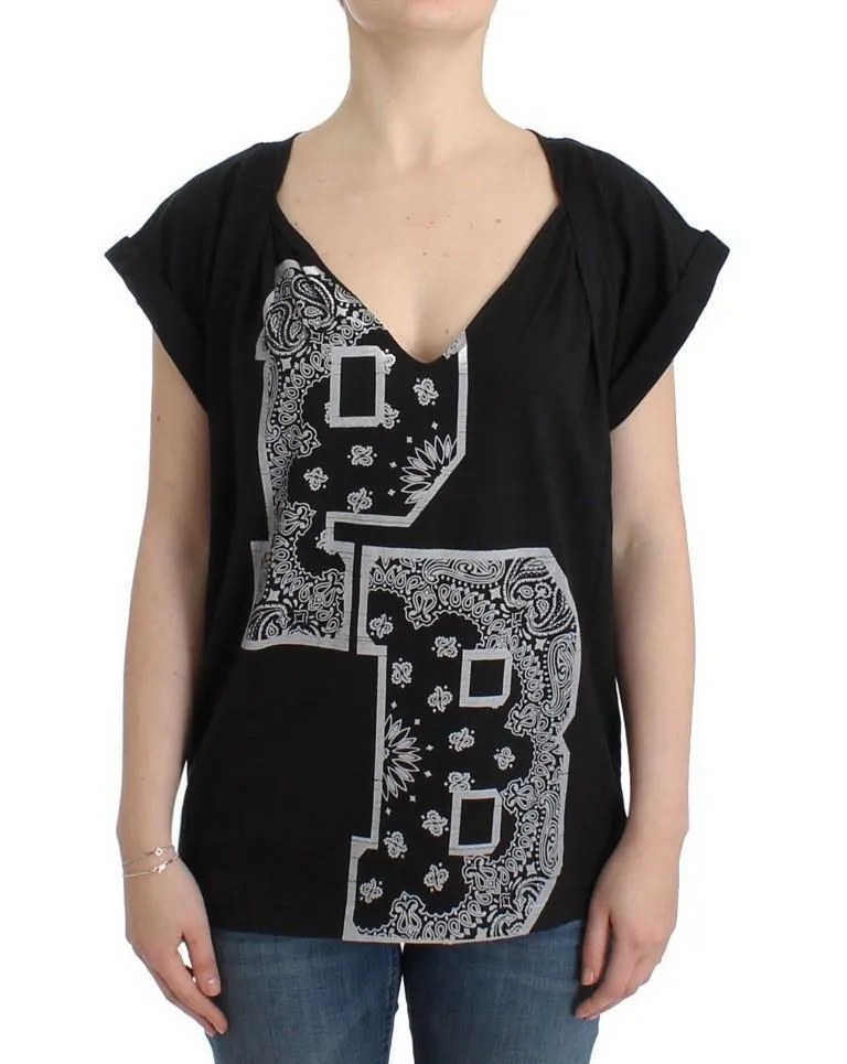 Black branded t-shirt