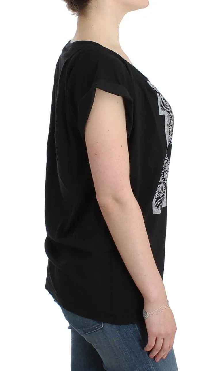 Black branded t-shirt