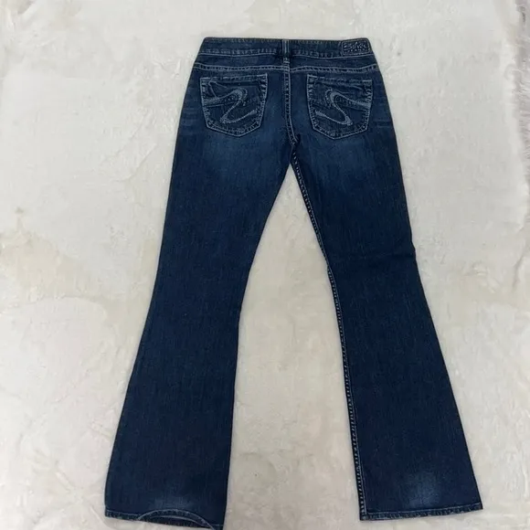 Buckle Silver, Tuesdays Buckle jeans 28/32. Low rise Flare leg. Great condition