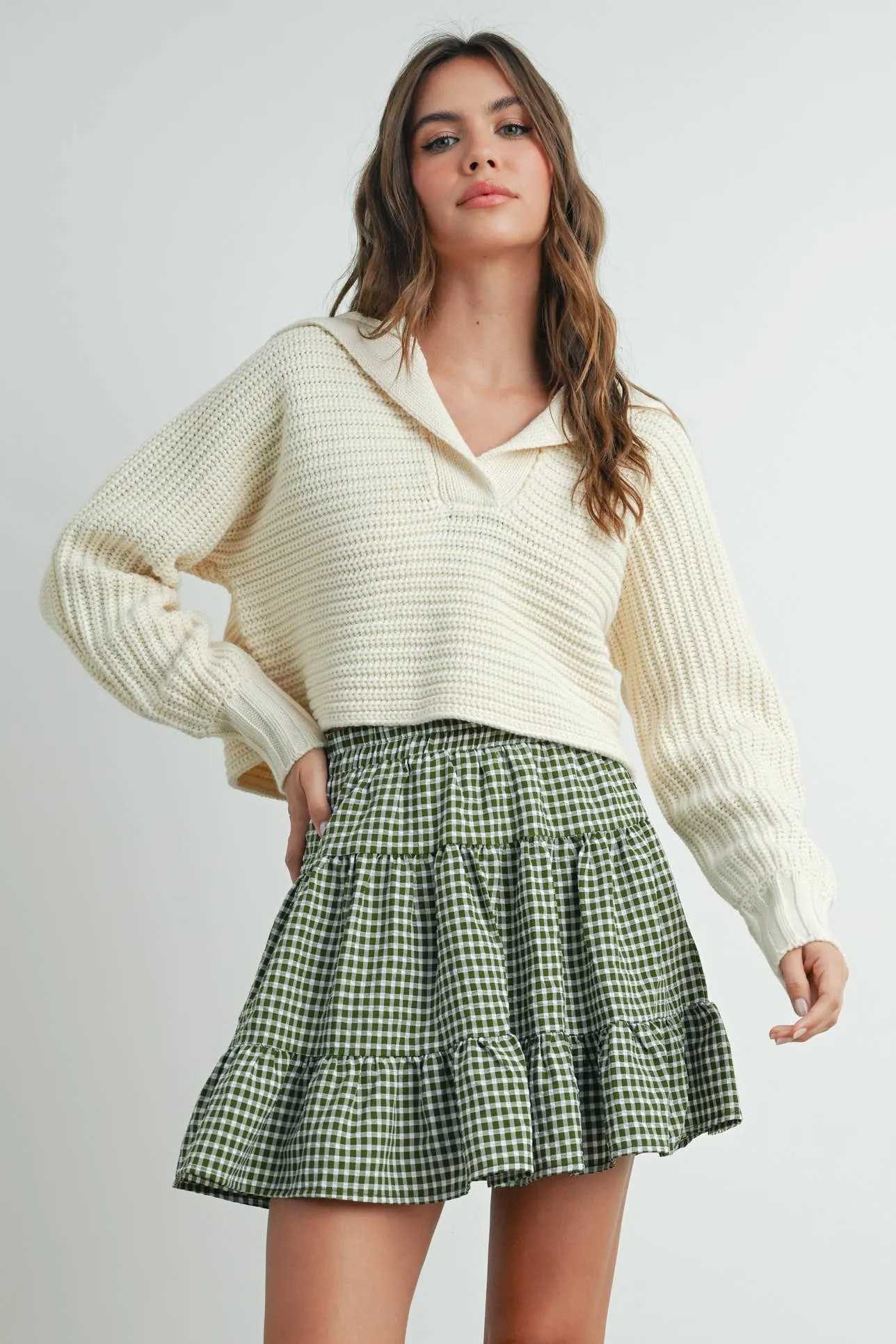 DRAMA COLLAR V NECK SWEATER
