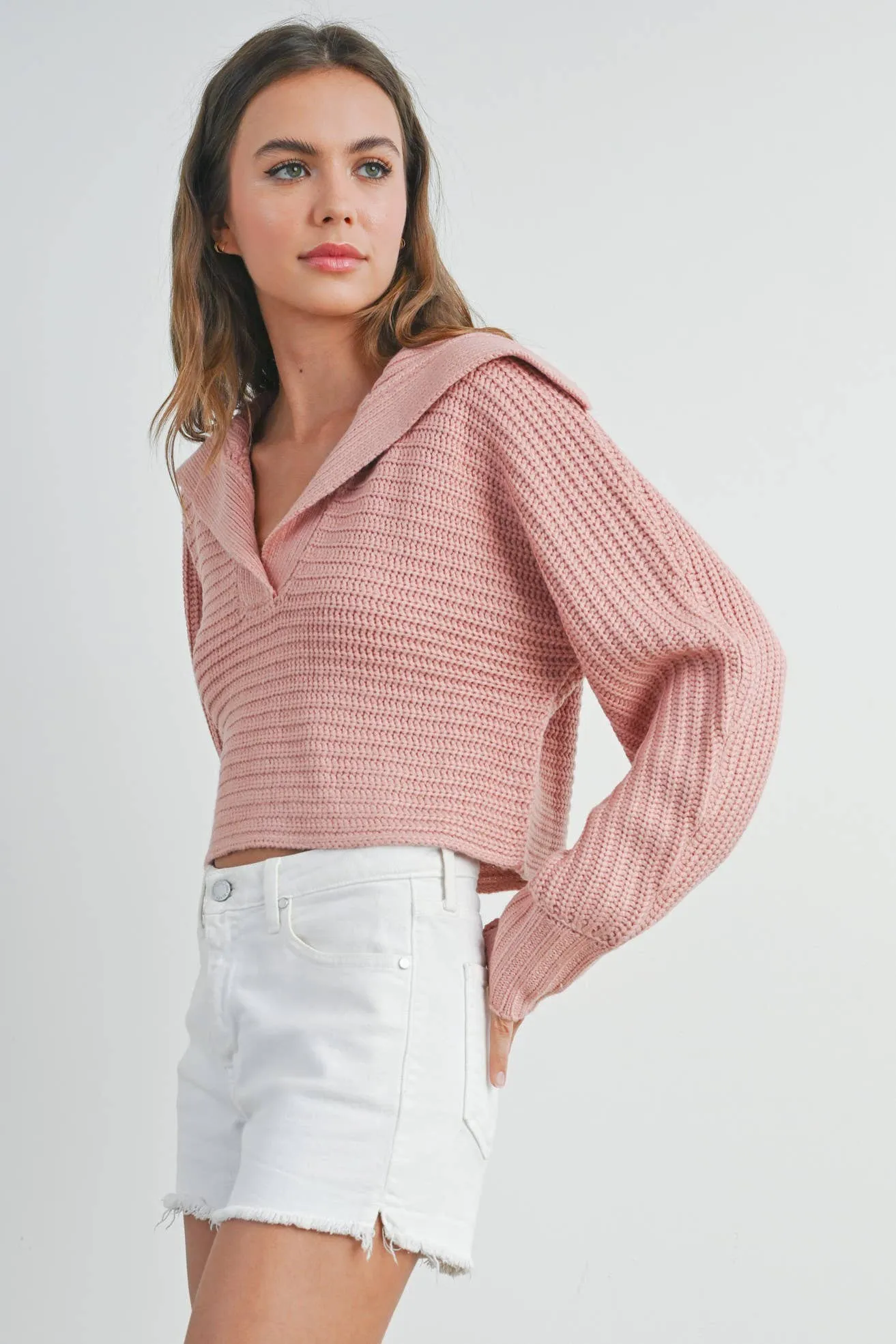 DRAMA COLLAR V NECK SWEATER