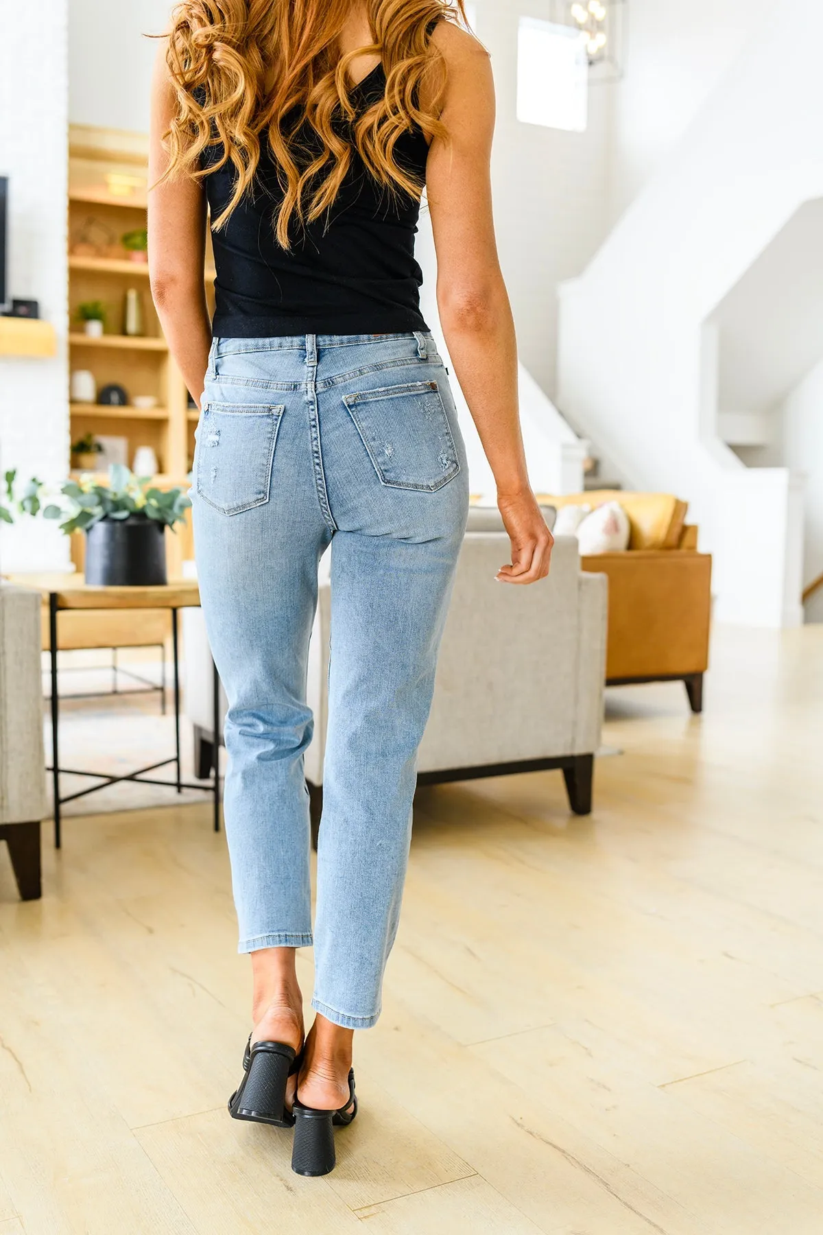 Florence High Waist Destroyed Boyfriend Jeans (22,24)