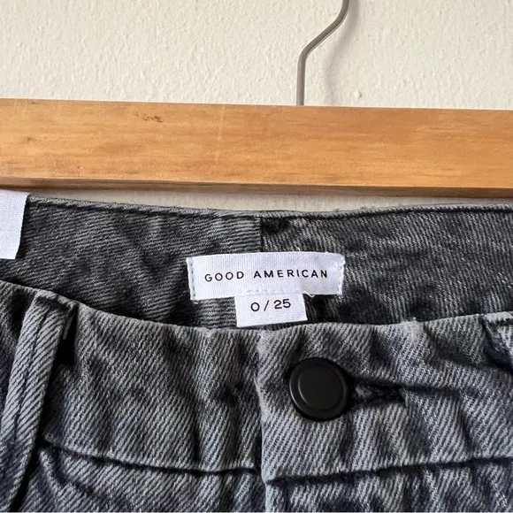 GOOD AMERICAN Good 90's faded boyfriend jeans size 25