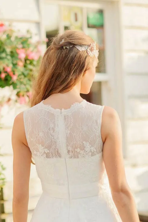 Illusion Jewelry Neckline A-line Sleeveless Knee-length Lace Wedding Dress - 715658
