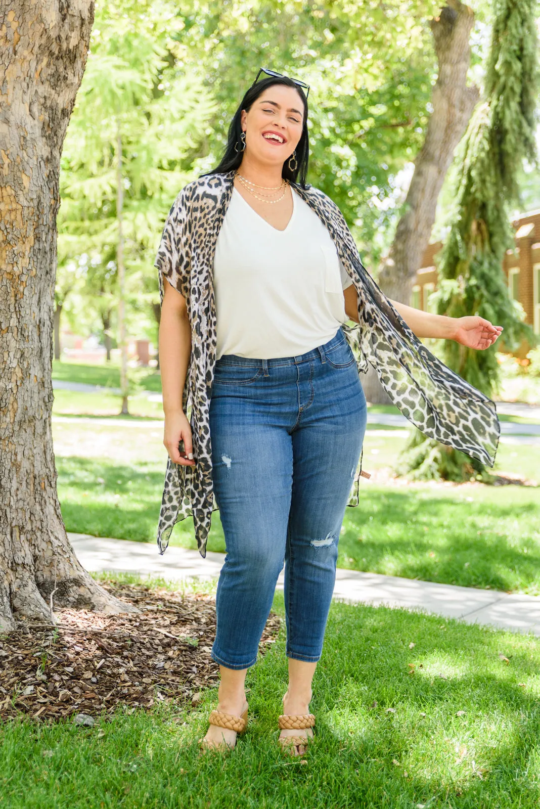 Judy Blue Mid Rise Destroyed Boyfriend Jeggings