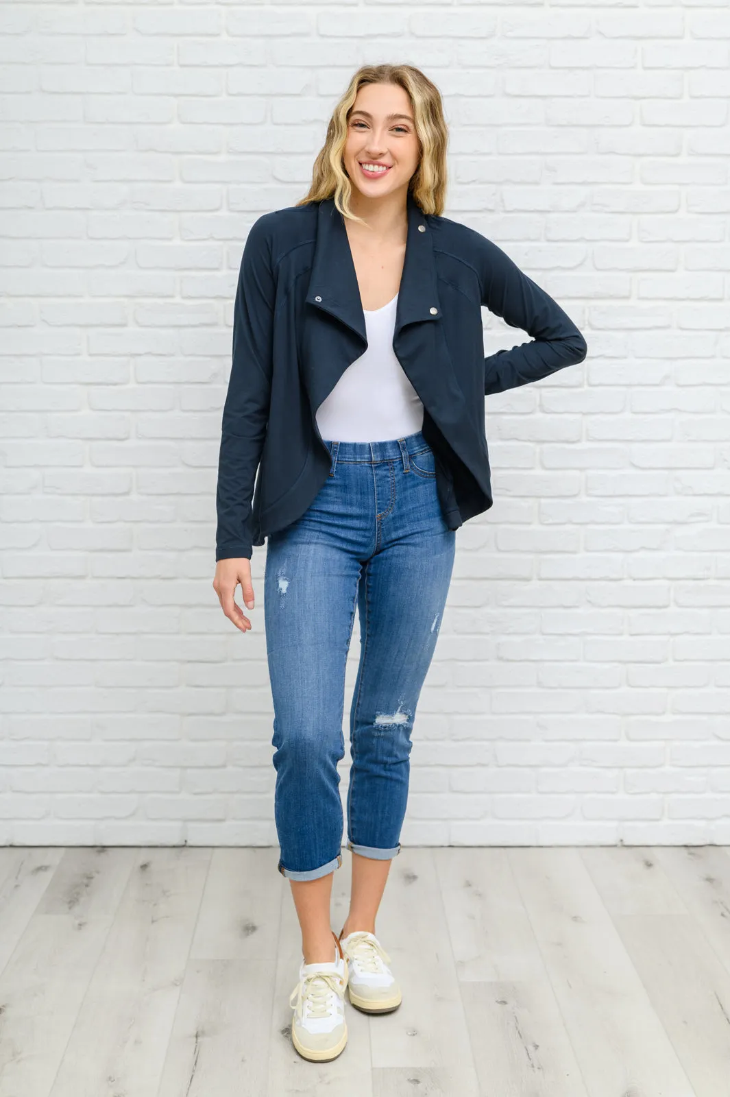 Judy Blue Mid Rise Destroyed Boyfriend Jeggings