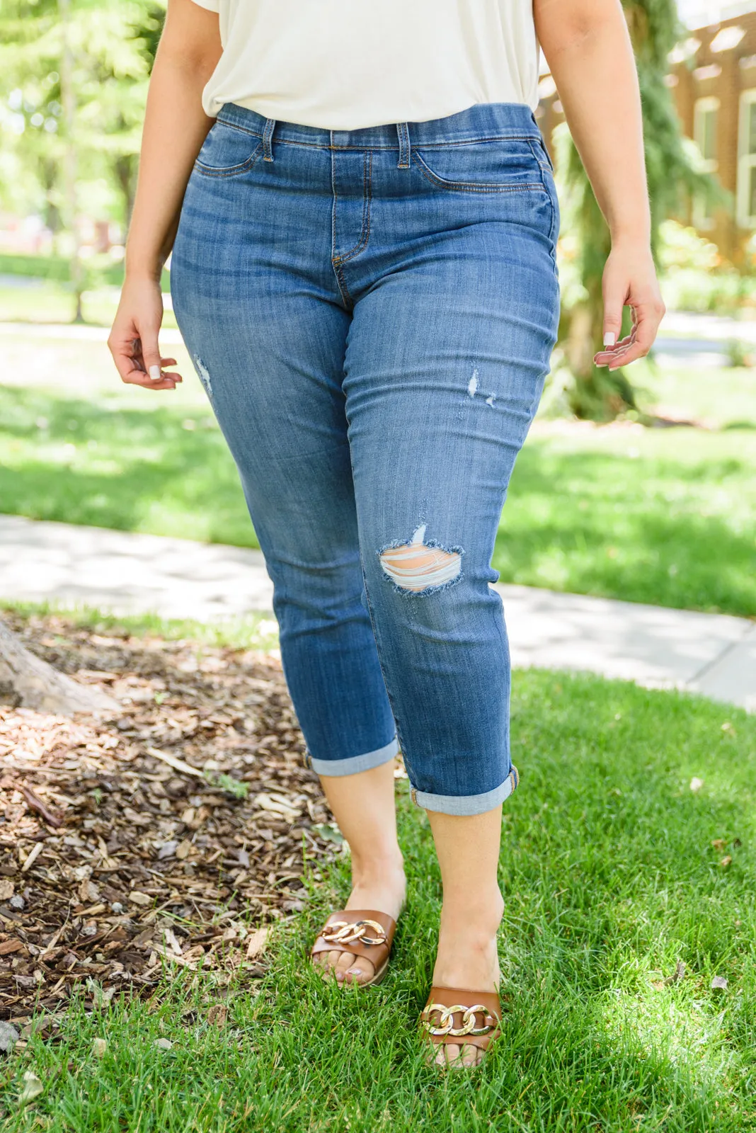 Judy Blue Mid Rise Destroyed Boyfriend Jeggings