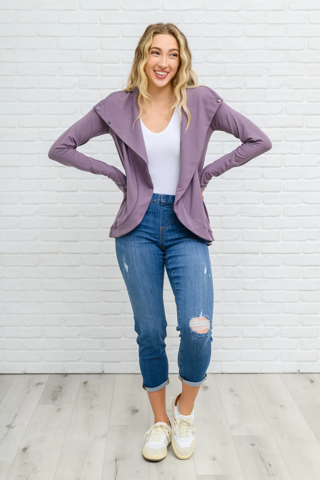 Judy Blue Mid Rise Destroyed Boyfriend Jeggings