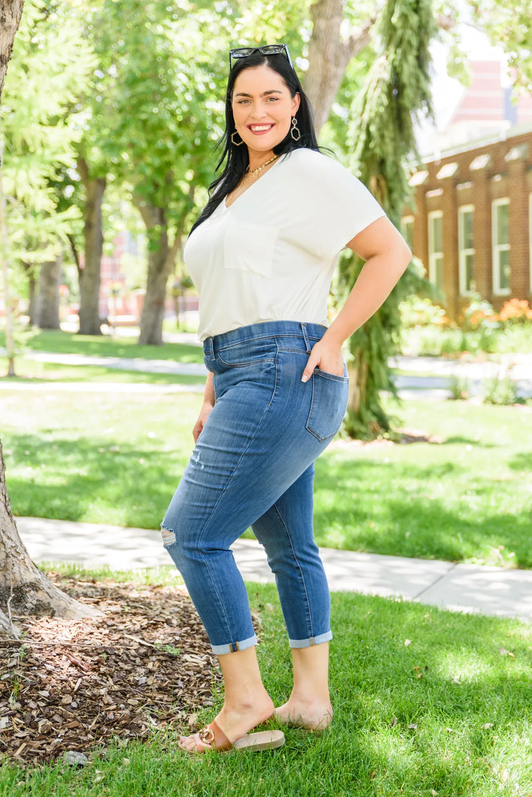 Judy Blue Mid Rise Destroyed Boyfriend Jeggings