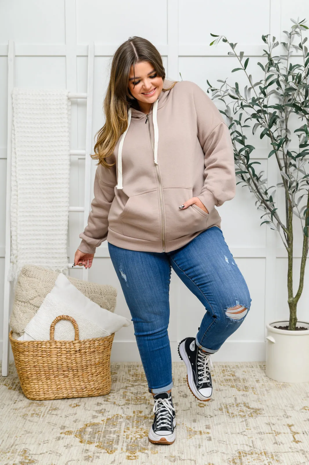 Judy Blue Mid Rise Destroyed Boyfriend Jeggings