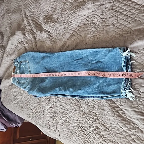 Judy Blue, NWT, High Waist Boyfriend Fit Jeans, Size 7/28,Slightly Distressed