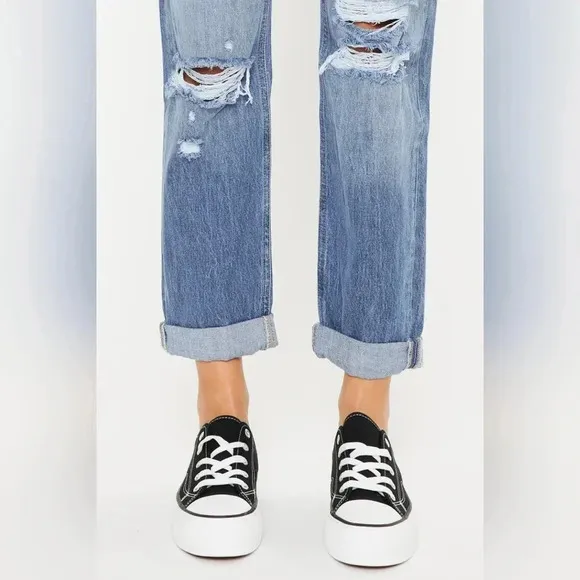 Kancan mid rise classic boyfriend jeans size 11 NWT Lowell jeans