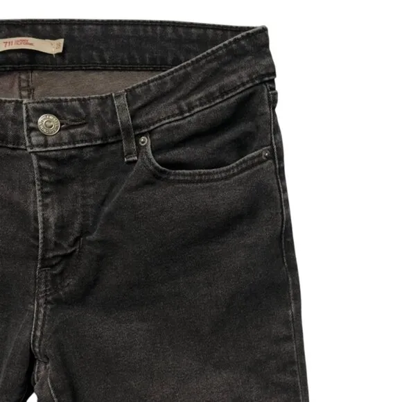 Levi’s 711 Skinny Size 28 Charcoal Color Jeans
