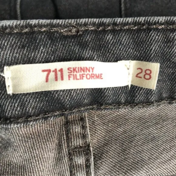 Levi’s 711 Skinny Size 28 Charcoal Color Jeans