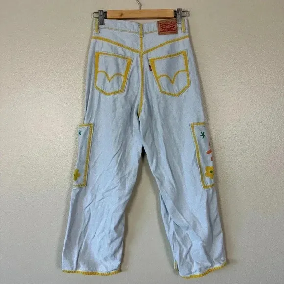 Levi's High Waisted Wide Leg Crop Jeans Hand Painted Boho Y2K Women's Size 25