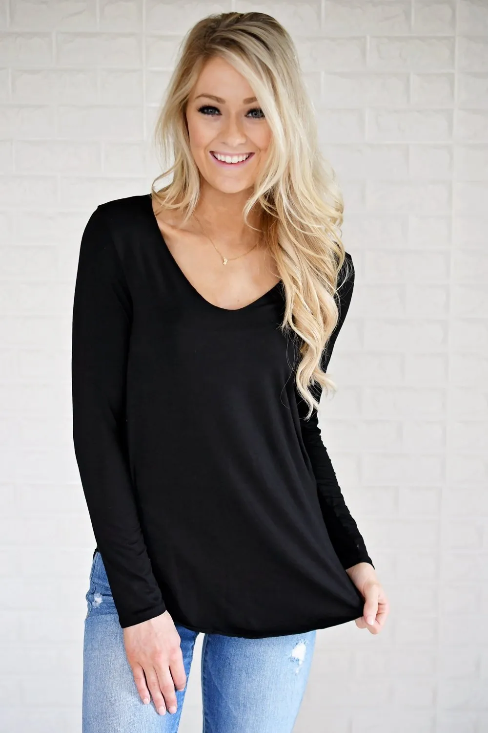 Long Sleeve V-Neck Top ~ Black