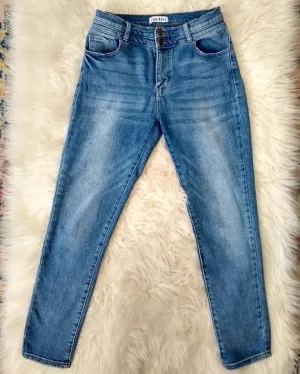 𝅺LUNA NORA jeans Womens size 8/29