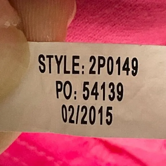 NWOT Vineyard Vines Highlighter Pink Jeans, Women's size 14, 5 pockets, 2P0149