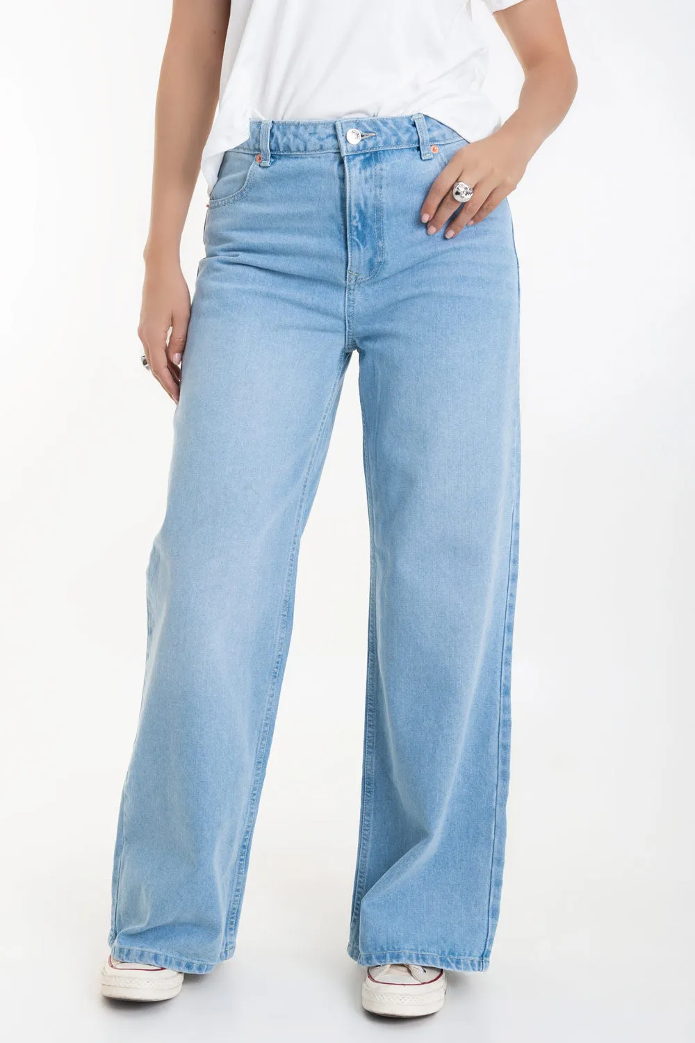 Pantalón wide leg de denim tiro alto