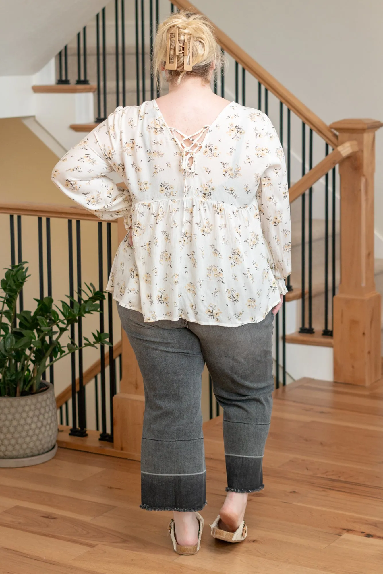 Plus Size Floral V Neck Blouse - Off White