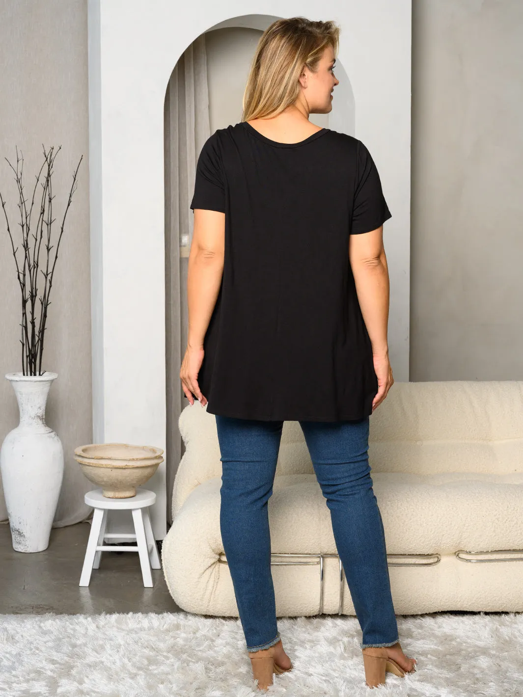 PLUS SIZE SHORT SLEEVE V-NECK POCKETS TUNIC TOP
