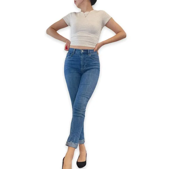 Reformation Jeans High and Skinny Jean In Darwin Size 26