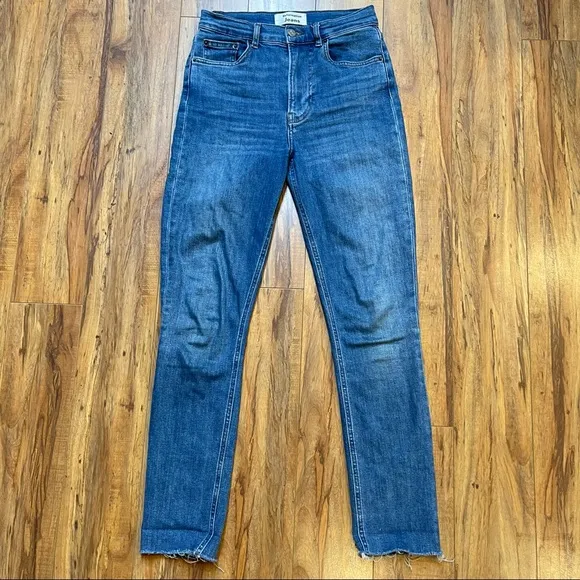 Reformation Jeans High and Skinny Jean In Darwin Size 26