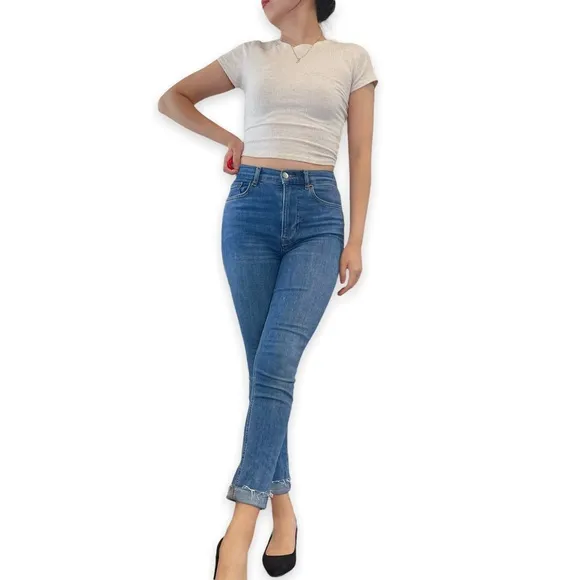 Reformation Jeans High and Skinny Jean In Darwin Size 26
