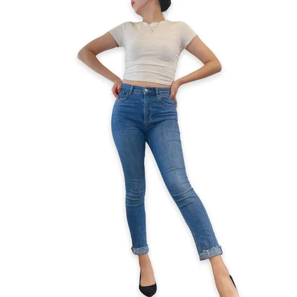 Reformation Jeans High and Skinny Jean In Darwin Size 26