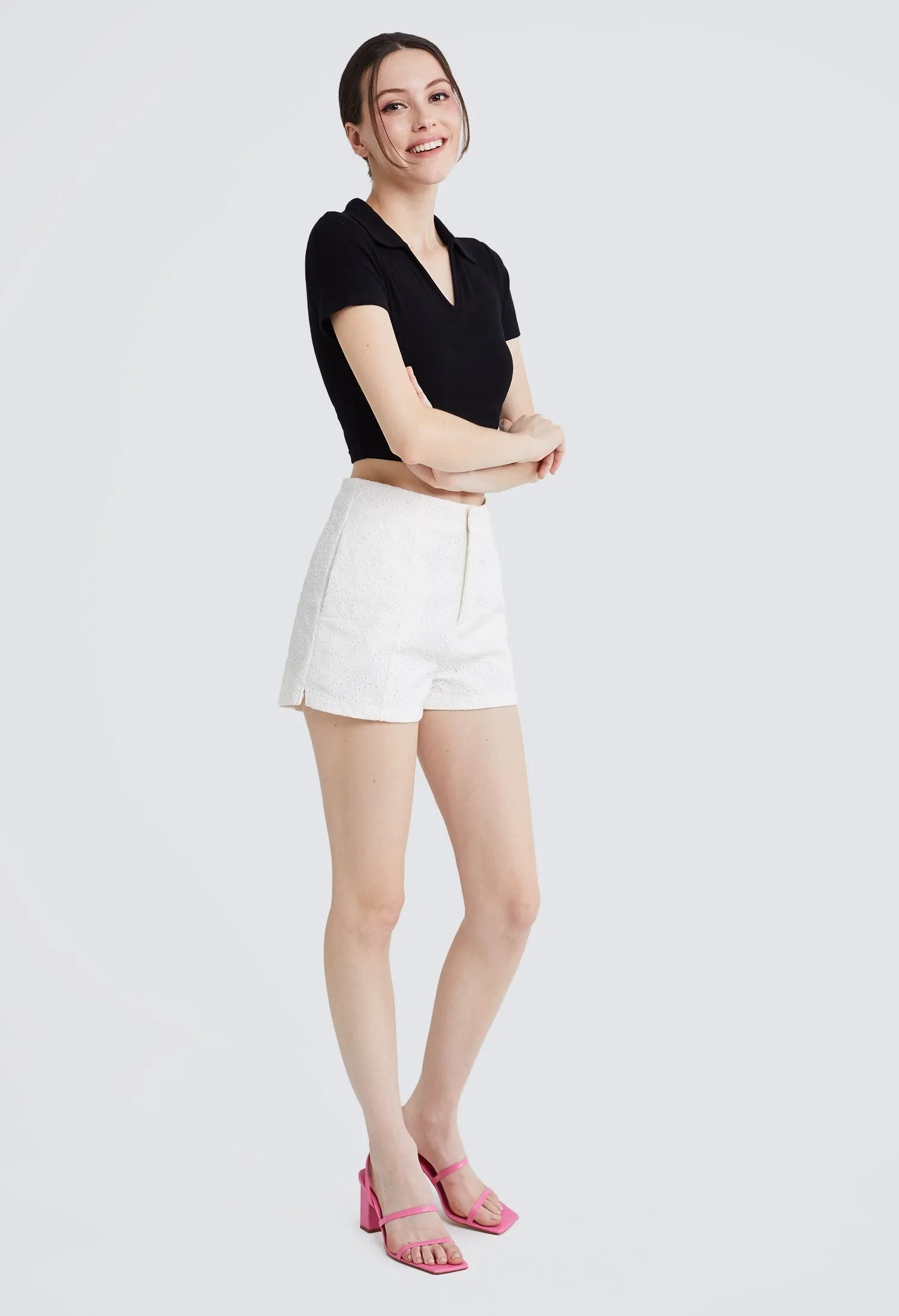Ribbed Collared Cropped Top