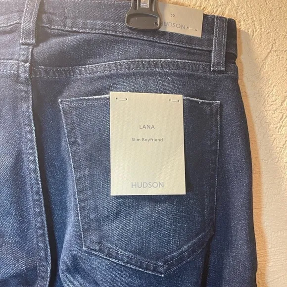 🚨SALE🚨 NWT Hudson - Lana Slim Fit Boyfriend Cuffed Ankle Jeans Firelight Sz 30