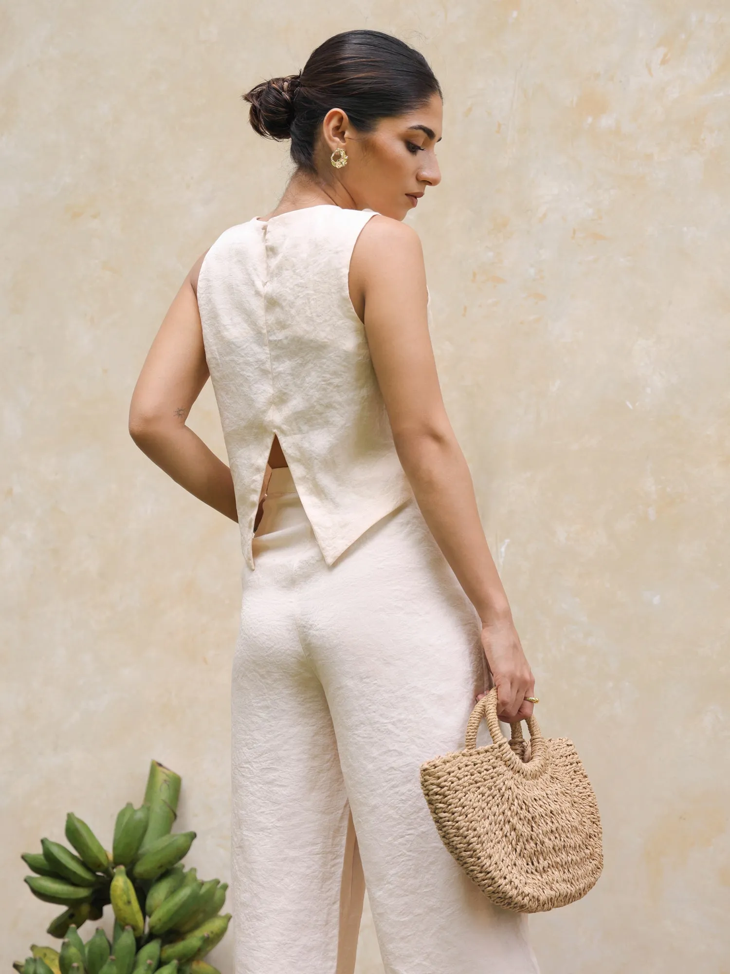 Sleeveless Back Slit Loose Fit Top