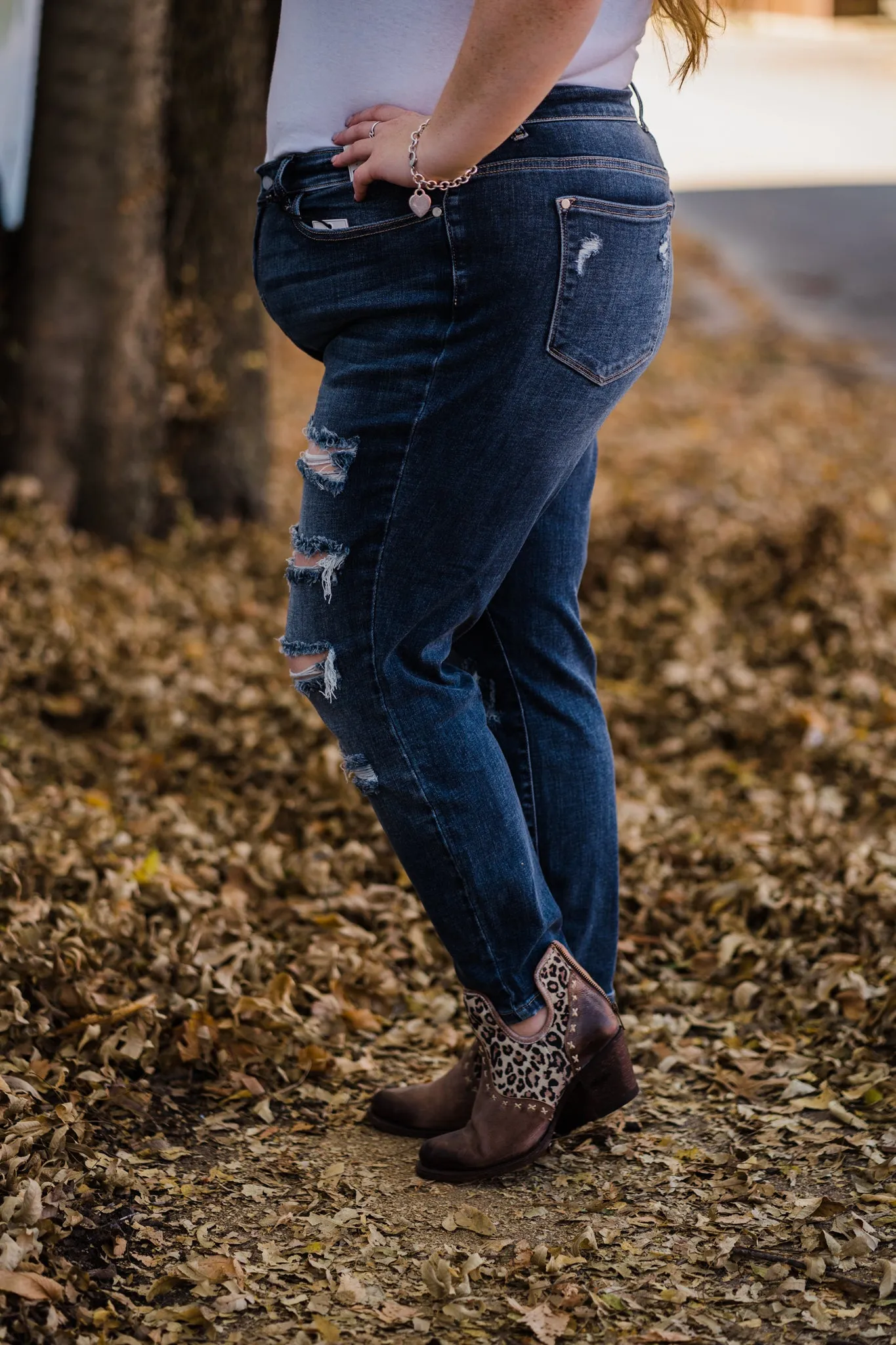 Slice of Heaven Distressed Jeans - Judy Blue