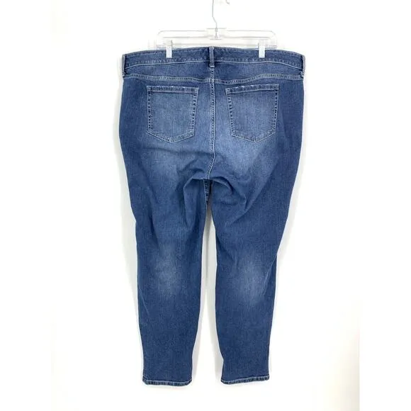 Torrid Boyfriend Jeans Women's Size 22 Medium Wash Denim