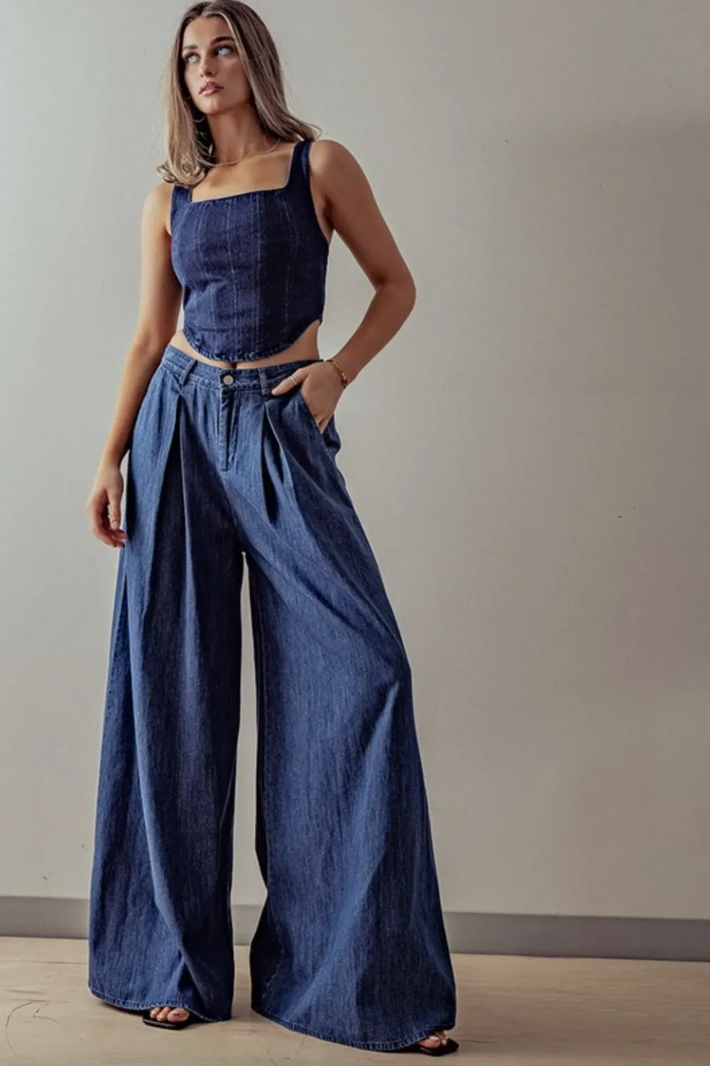 Wide Leg Pleated Denim Jeans