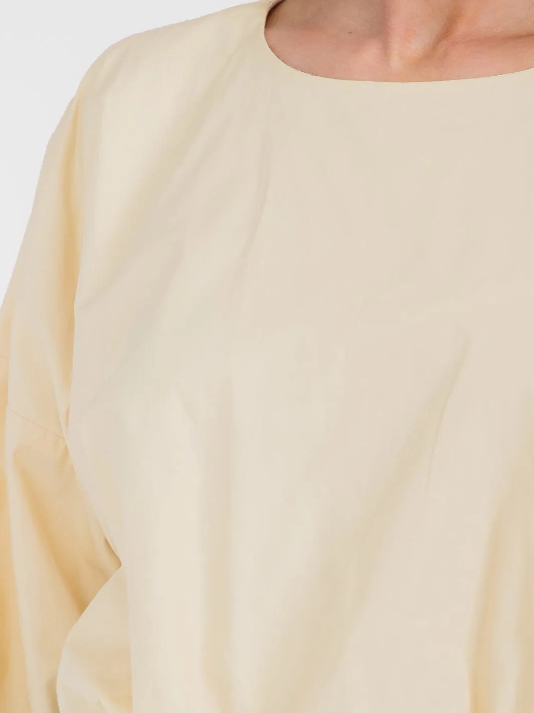 WOMEN'S LONG BALLON SLEEVE SOLID TOP