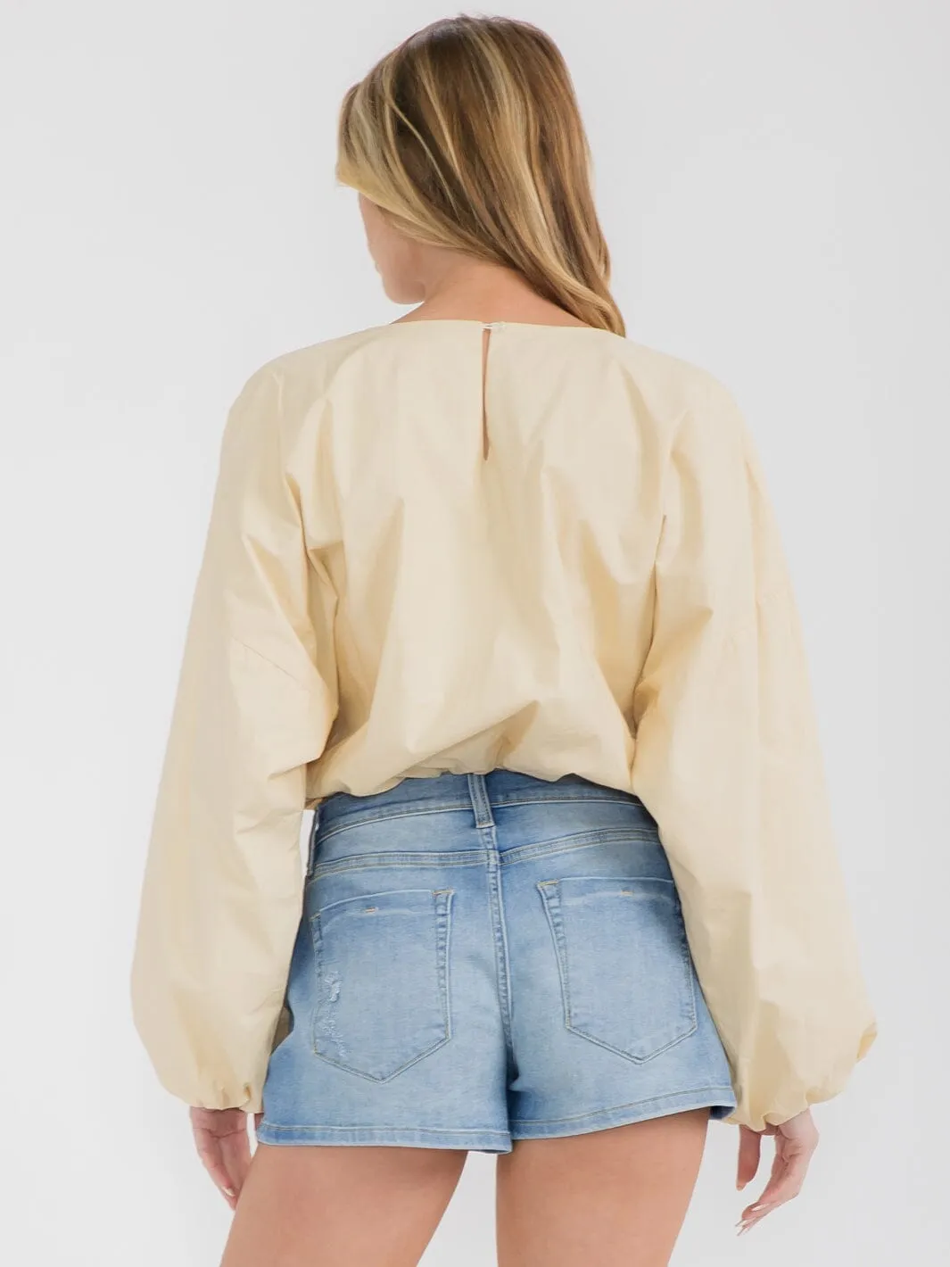 WOMEN'S LONG BALLON SLEEVE SOLID TOP