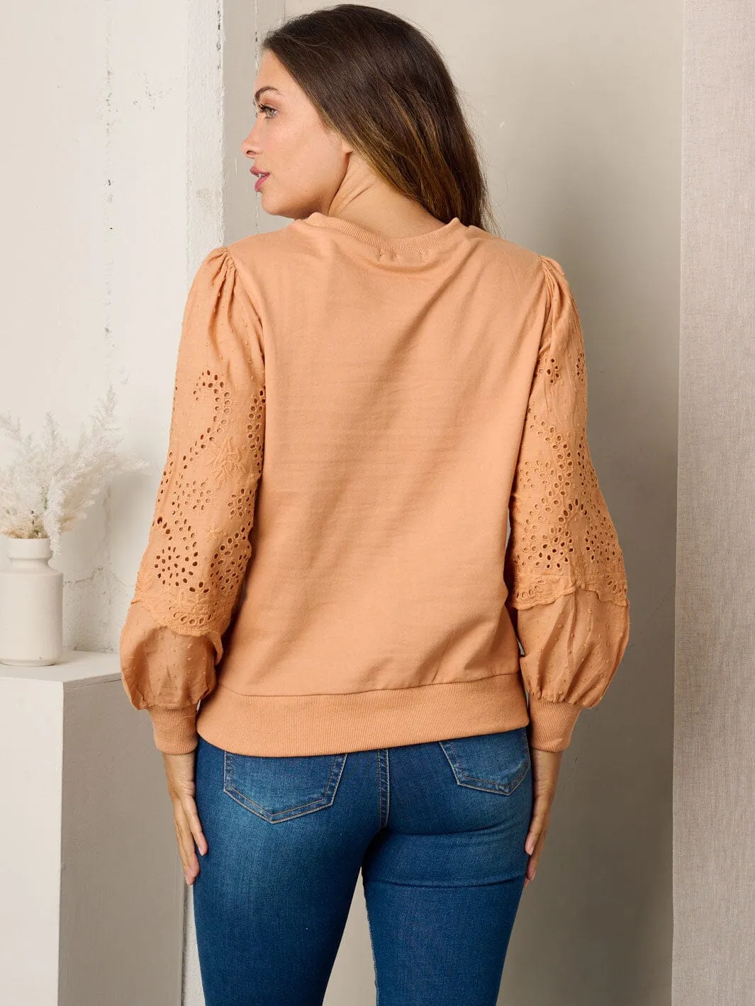 WOMEN'S LONG SLEEVE EYELET DETAILED BLOUSE TOP