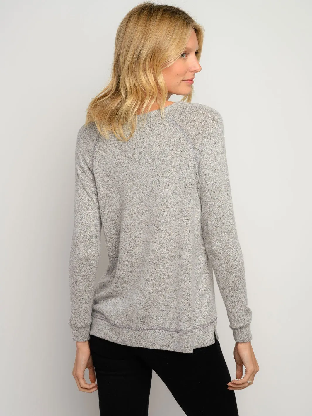 WOMEN'S LONG SLEEVE FLATLOCK STITCHING TOP