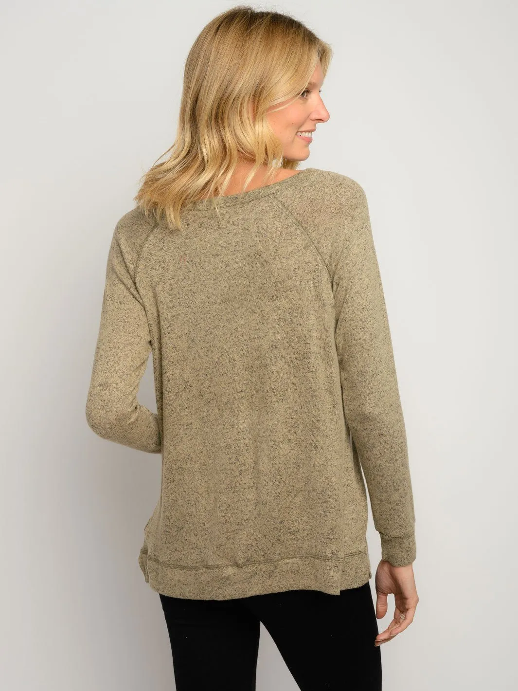 WOMEN'S LONG SLEEVE FLATLOCK STITCHING TOP