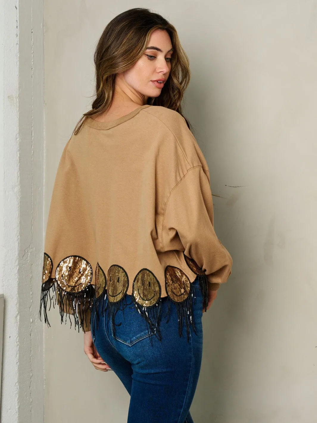 WOMEN'S LONG SLEEVE GRAPHIC SEQUINS DETAILED TOP