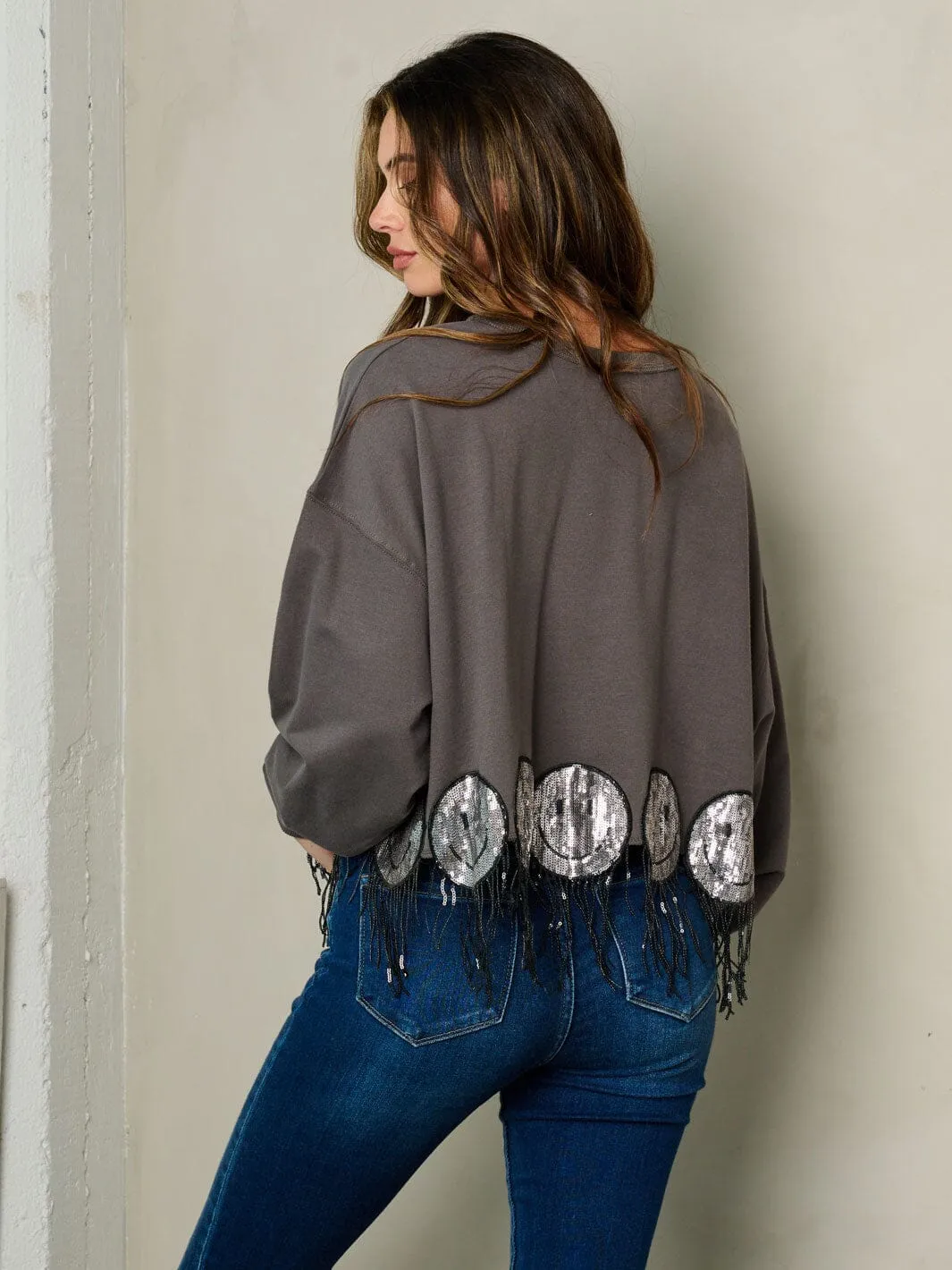 WOMEN'S LONG SLEEVE GRAPHIC SEQUINS DETAILED TOP
