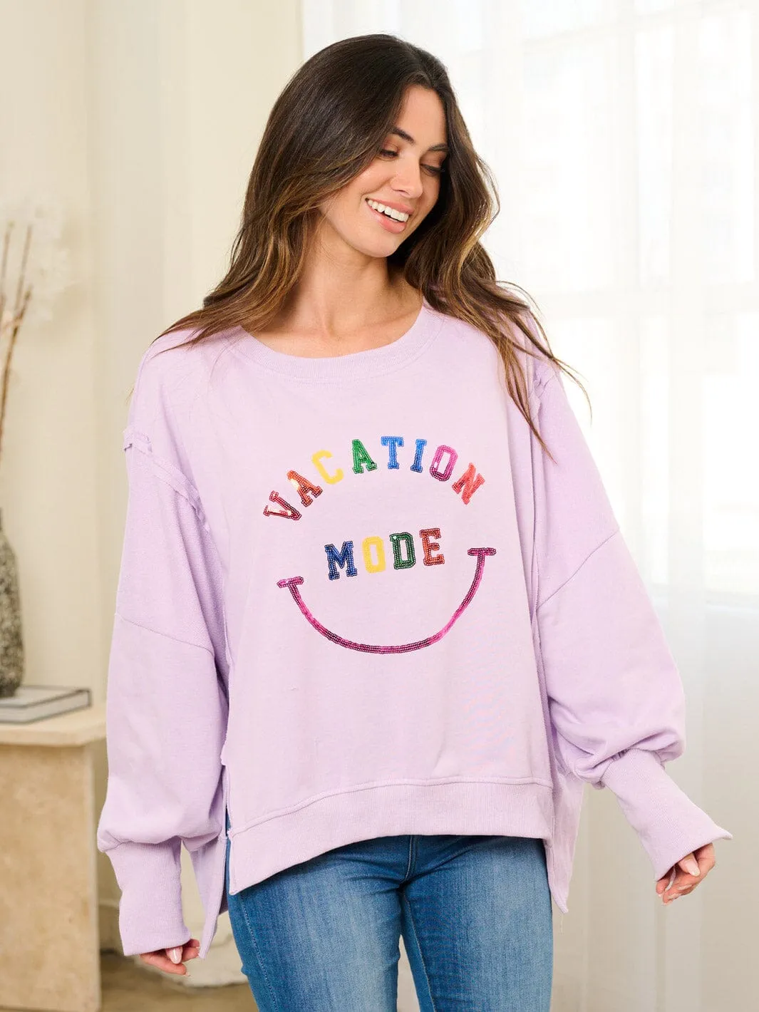 WOMEN'S LONG SLEEVE GRAPHIC TOP