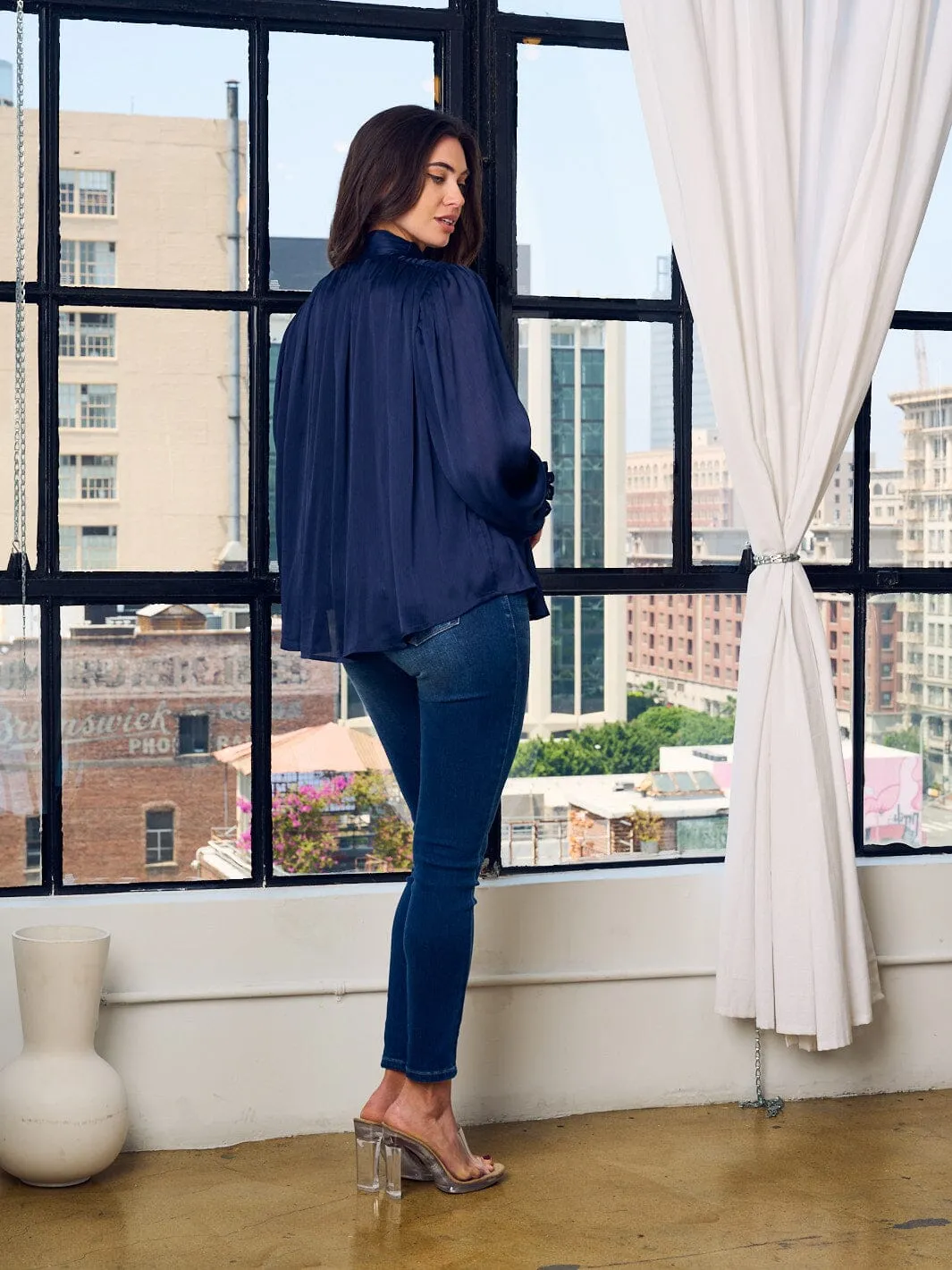 WOMEN'S LONG SLEEVE MOCK NECK FRONT KEY HOLE BLOUSE TOP